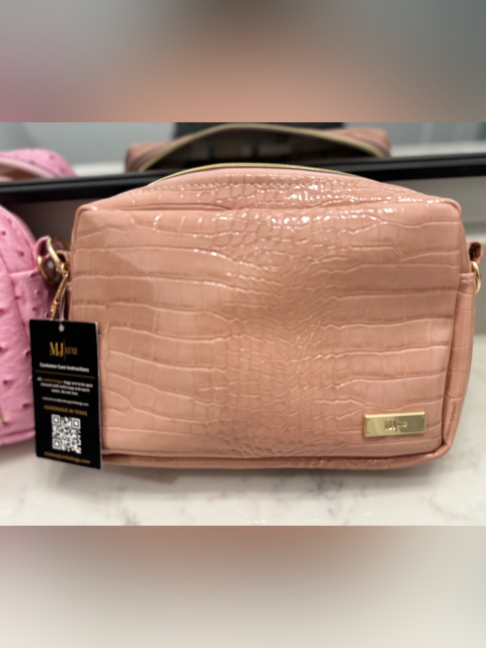 NWT Makeup Junkie Luxe Uptown Blush Gator  with Gold Accent Crossbody purse